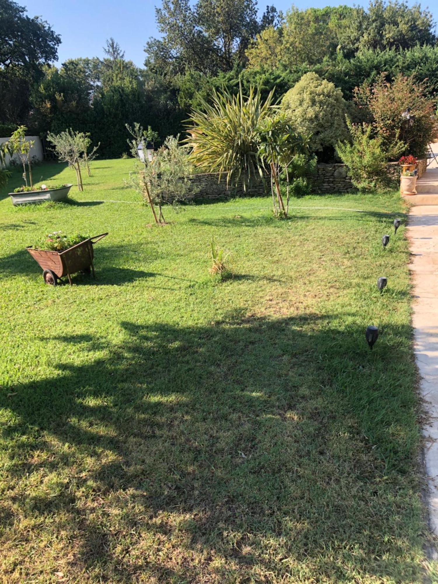 Appartamento Chez Anisette Pélissanne Esterno foto